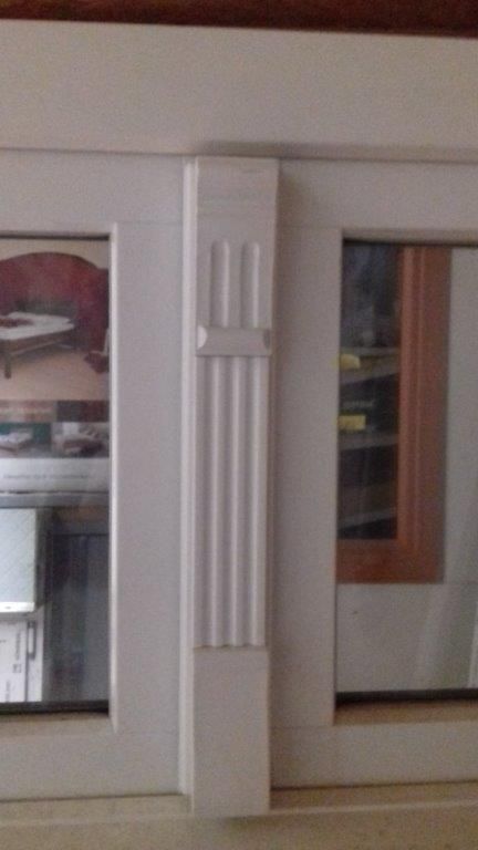 KST-Fenster (70er Profil) innen + außen weiß, 1030 x 1710(3.teilig, rechts d+k, links d, oben k, mit Zierleiste)
